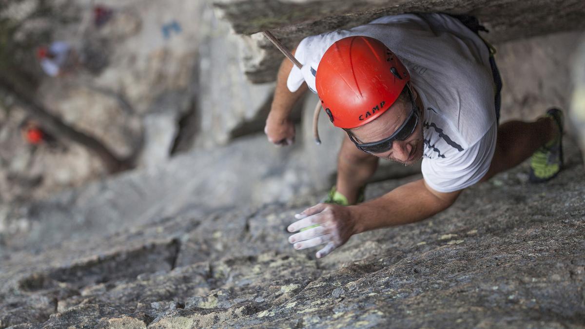 Abseiling, Rockclimbing, Canyoning, Mountaineering | Australian School ...